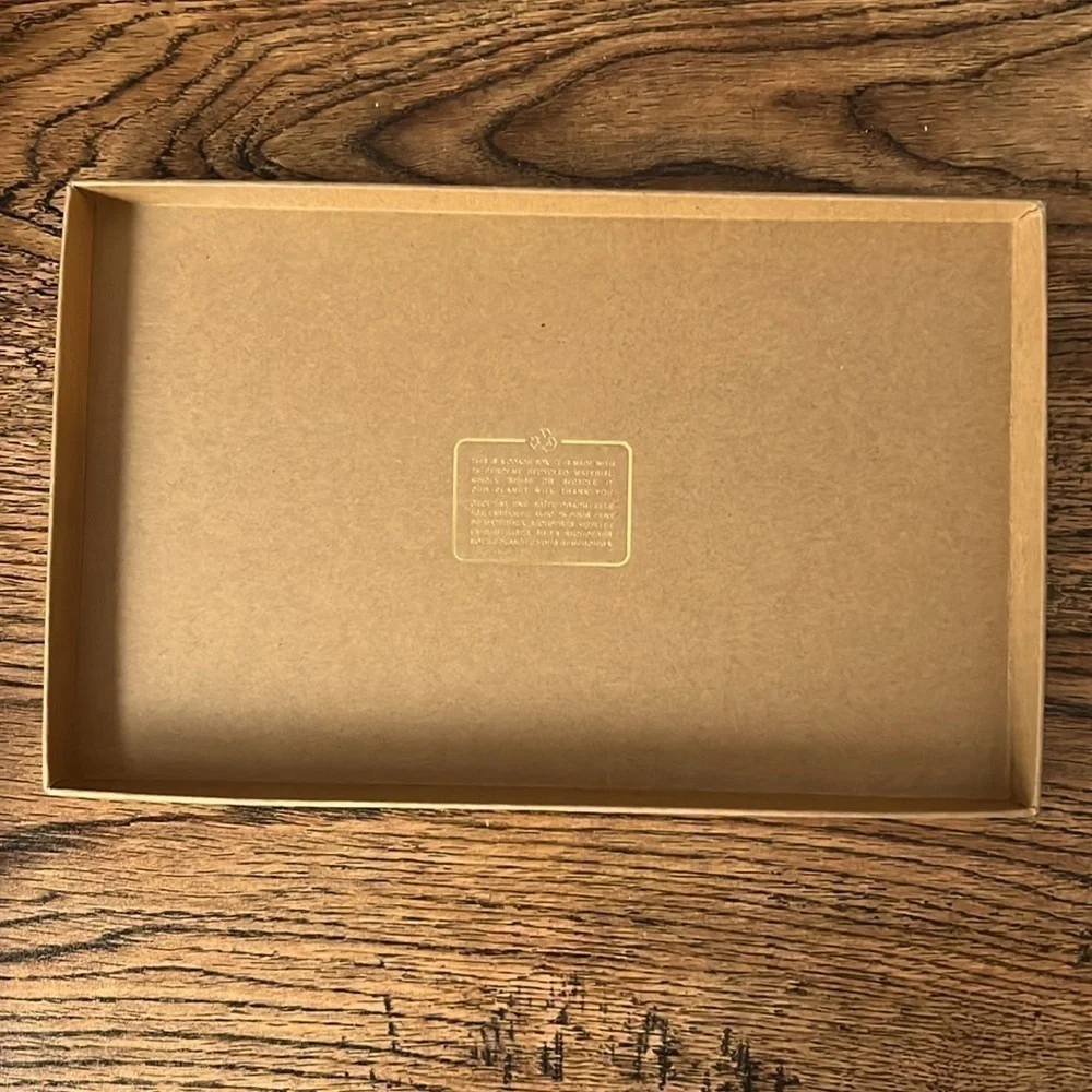 Coach Gift Box - Picture 3 of 4